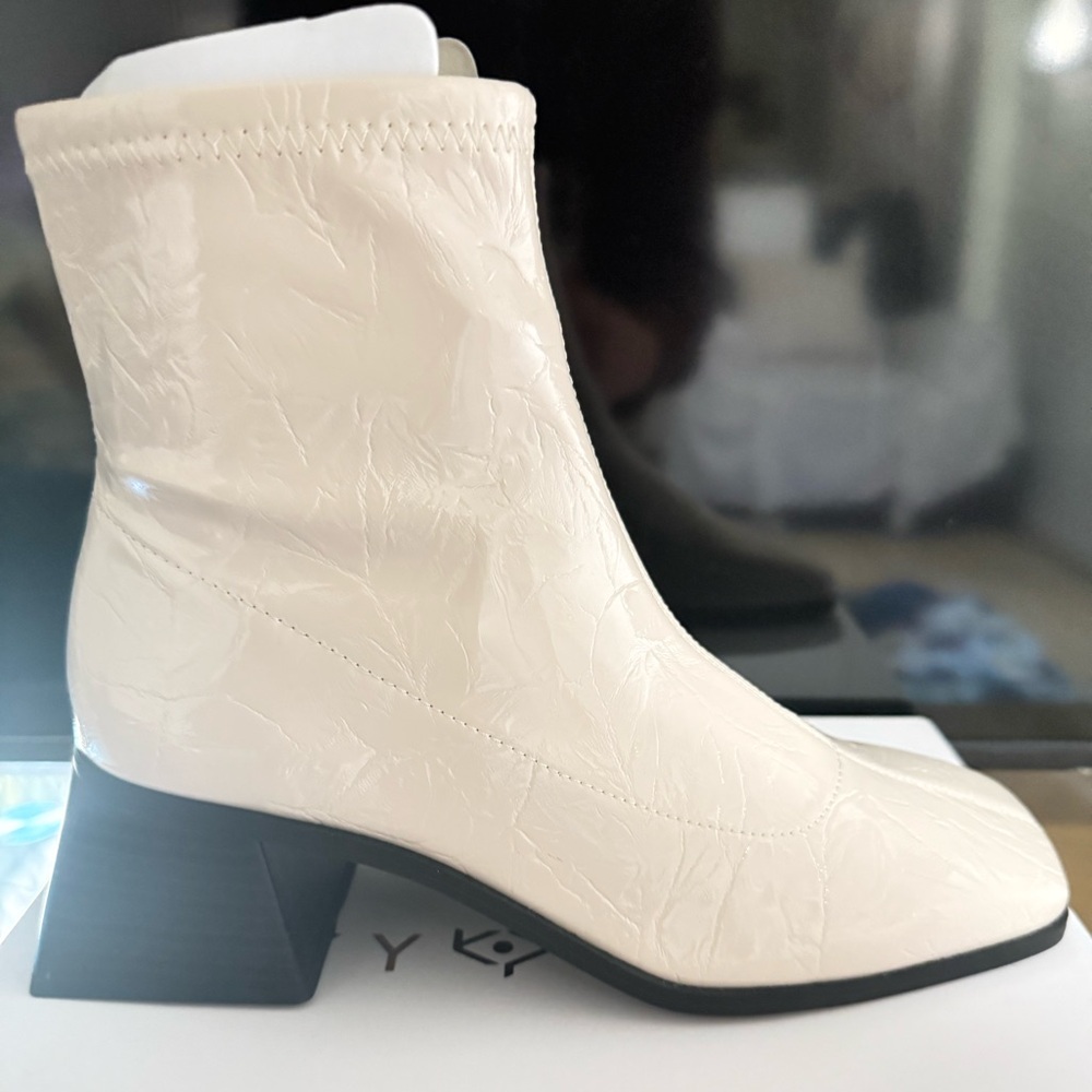 Ankle Boots- Cream color
